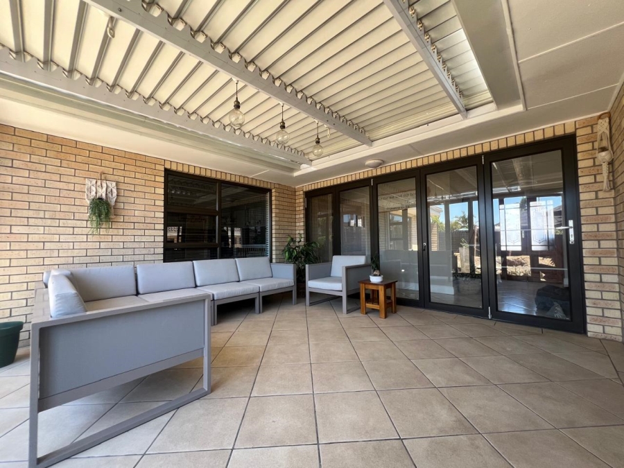 3 Bedroom Property for Sale in Weybridge Park Eastern Cape